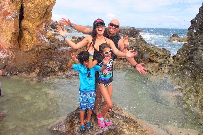 Cas Cay - Kayak Hike and Snorkel Adventure - Guides and pacing: the human part that makes it worth it