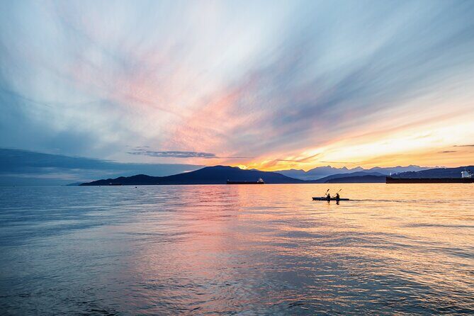 Illuminated Night Kayaking at the Elysian Resort - Weather and Water Conditions: What Can Change