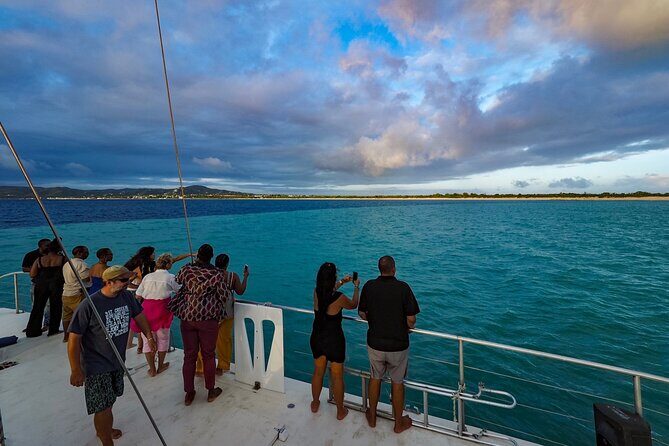 Live Music Sunset Sail - Live Music by Local Musicians: The Soundtrack You’ll Remember