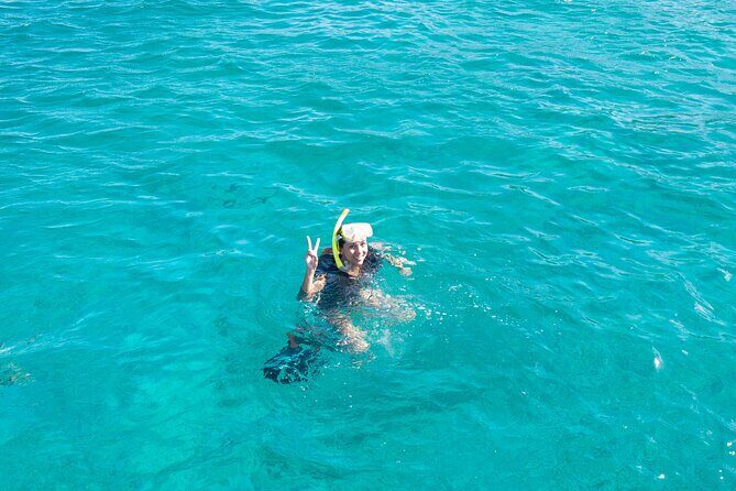 SeaFari FastCat - Sun, Fun, Swimming, Snorkeling & Boat Party - Crew and Communication That Set the Tone