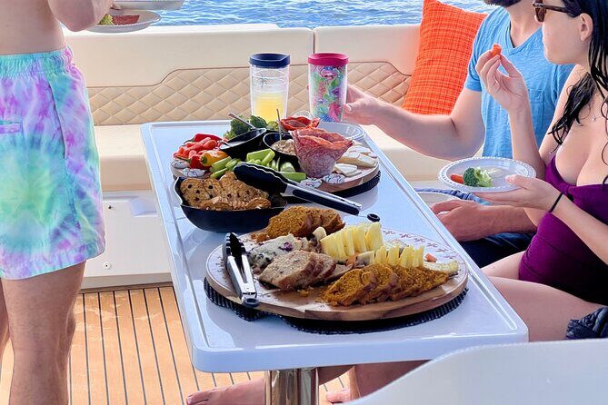 St. John Luxury Catamaran Turtle Snorkel and Cays Full Day - The “luxury” part: bathroom, rinse, and easy water access