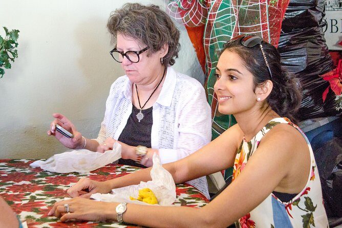 Taste of Twin City Food Tour with VI Food Tours - Six tastings and lunch: what you should expect to eat