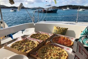 Turtles, Pizza Pi & Sunset trip - Sailing the North Shore: Cinnamon Bay and Trunk Bay from the water